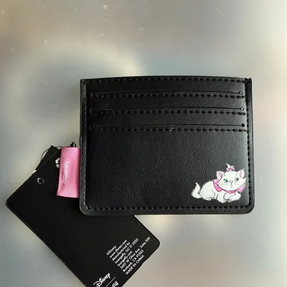 Loungefly Disney Marie Card Holder NWT - Picture 2 of 3